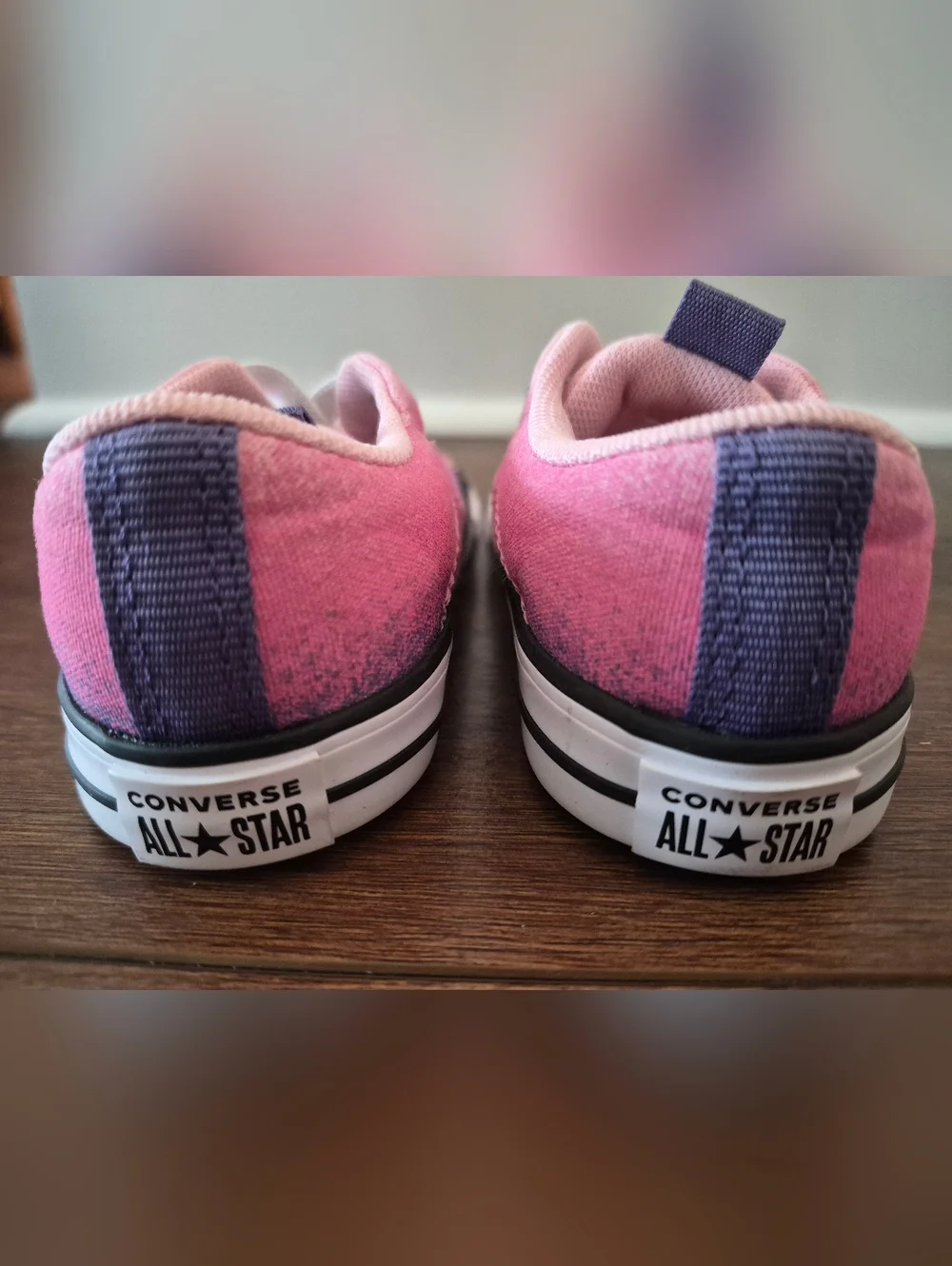 NEW Converse Chuck Taylor All Star Rave Gradient Low Top Sneaker Kids Sz 8 - Picture 6 of 6